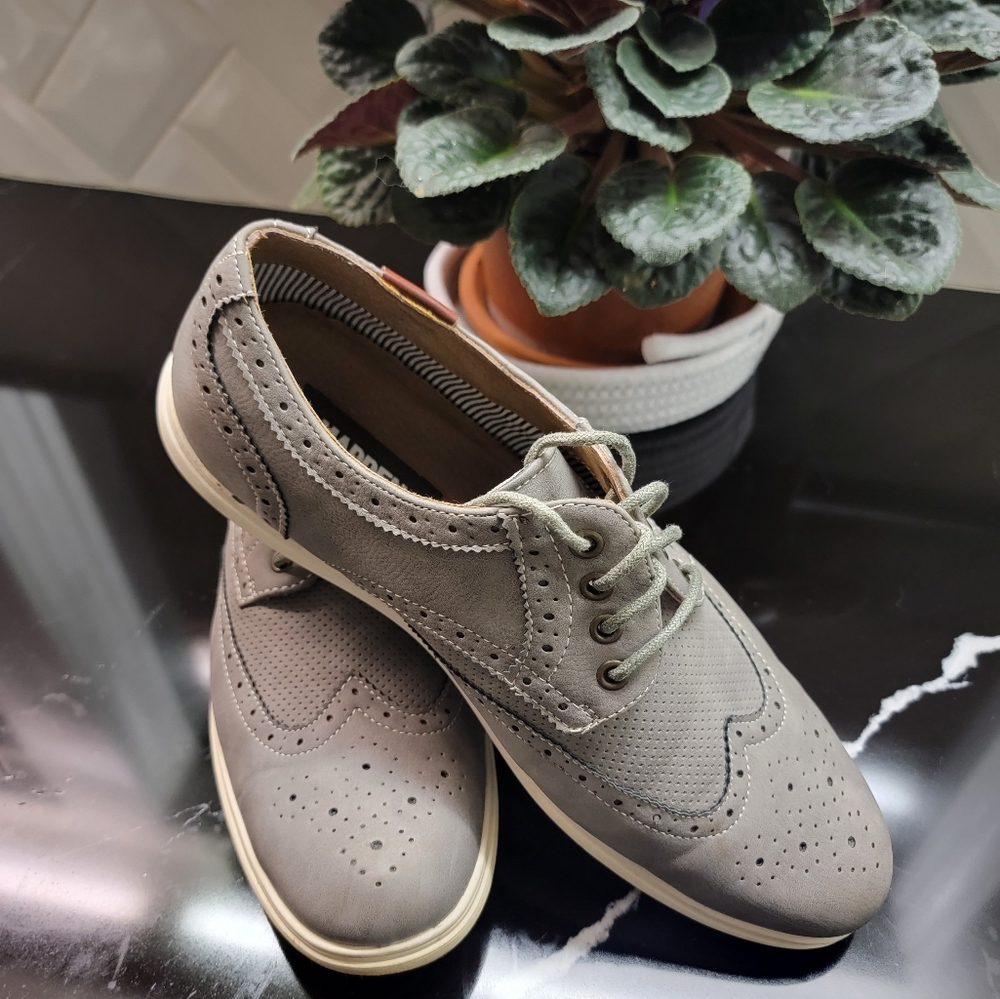 Steve Madden Ranny Nubuck Leather Gray Wingtip. Size 11 - Picture 6 of 8